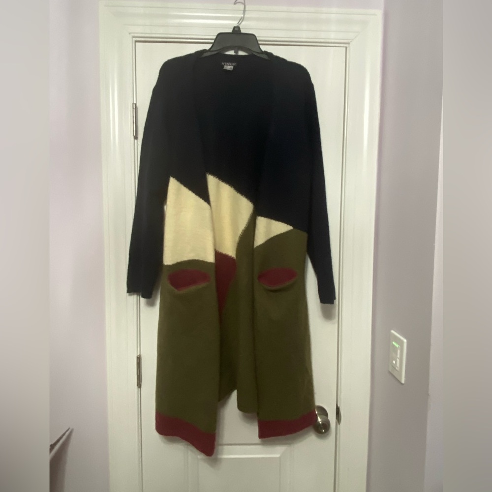 Multicolored duster